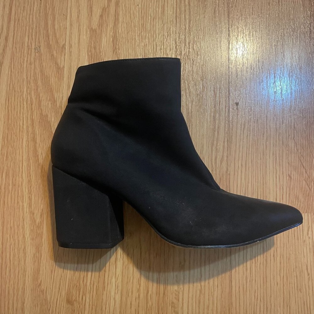 Steve Madden Pointed Toe Block Heel Booties Black 8